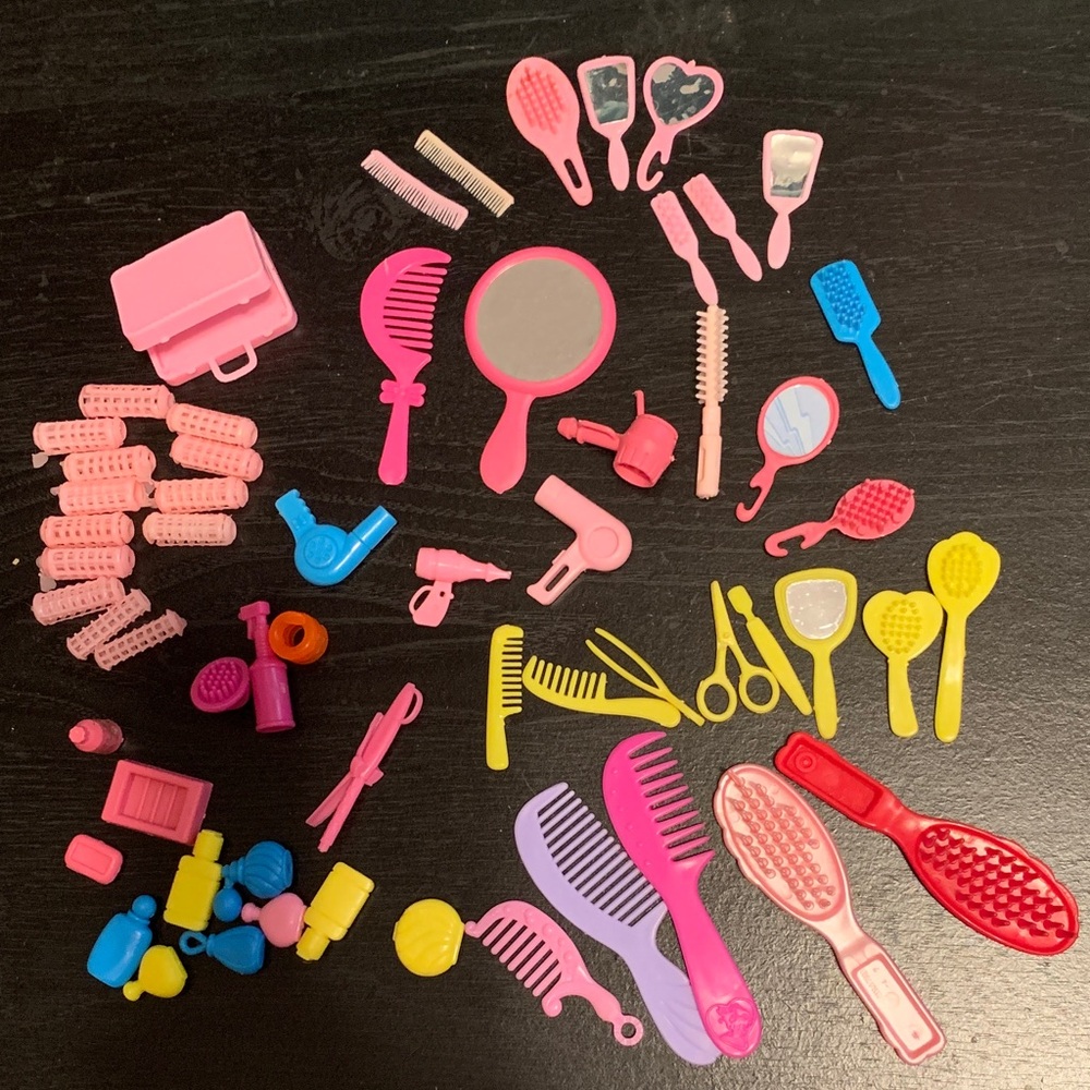 Vintage Lot of 50+ Barbie Accessories -Hair Salon and Bathroom Theme